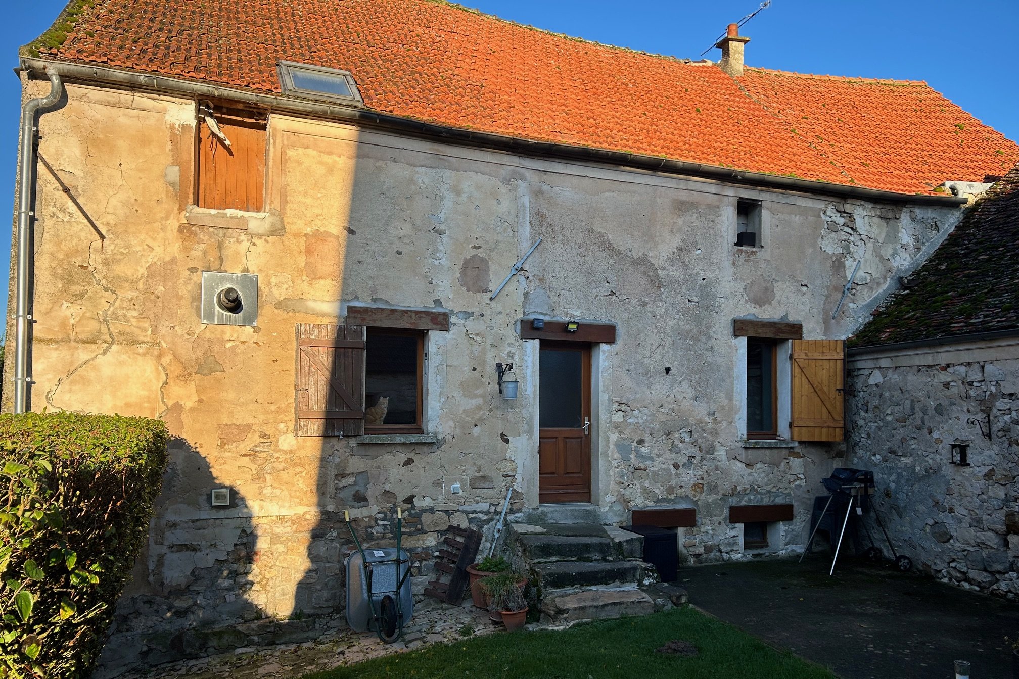  © GANFORNINA Bâtiment